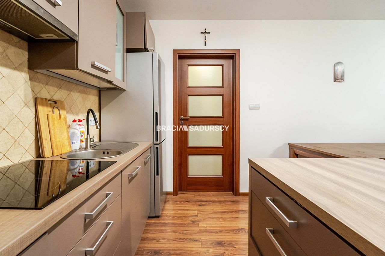 Mieszkanie 3-pokojowe Kraków Łagiewniki-Borek Fałęcki, ul. Aleksandra Fredry. Zdjęcie 4