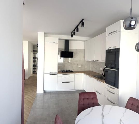 Mieszkanie 3-pokojowe Warszawa Wawer, ul. Wiązana. Zdjęcie 1