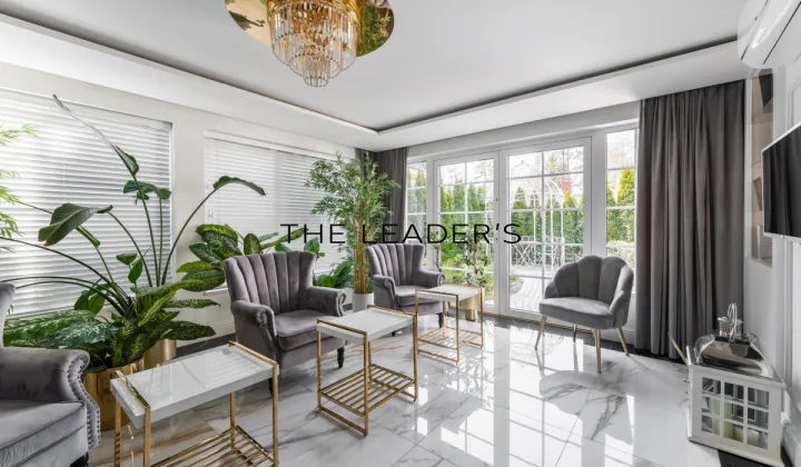 dom wolnostojący, 12 pokoi Warszawa Wawer