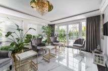 dom wolnostojący, 12 pokoi Warszawa Wawer