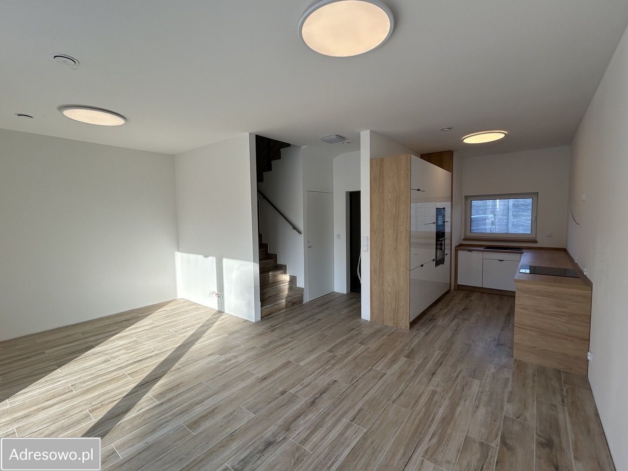 dom szeregowy, 4 pokoje Łódź Bałuty, ul. Rumuńska. Zdjęcie 4