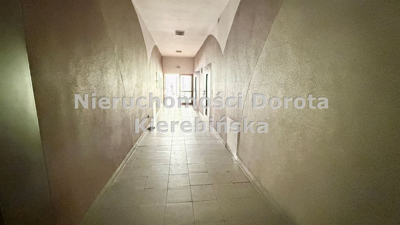 Hala/magazyn Ujazd. Zdjęcie 22