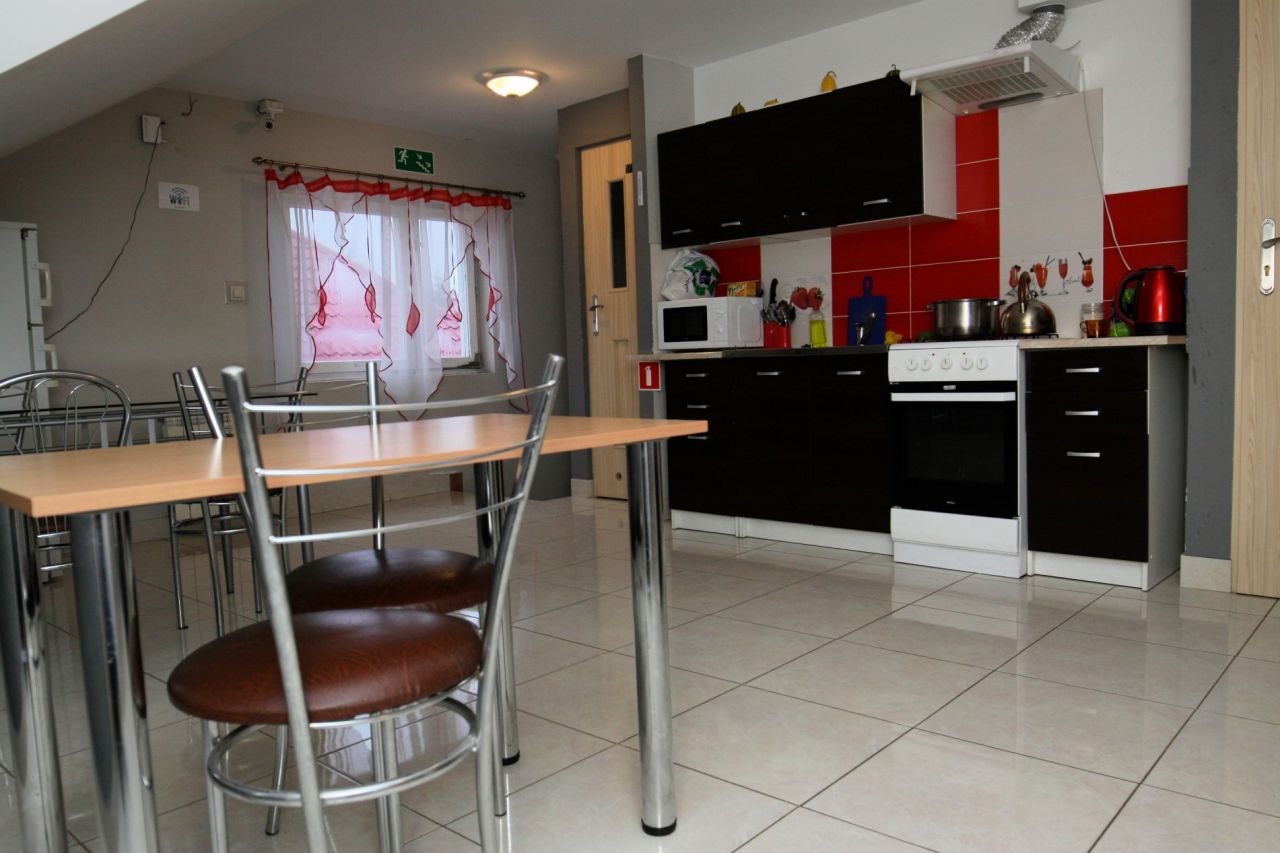 dom wolnostojący, 13 pokoi Płock Imielnica, ul. Wiśniowa. Zdjęcie 3