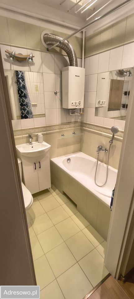 Mieszkanie 2-pokojowe Kraków Nowa Huta, os. Urocze. Zdjęcie 3