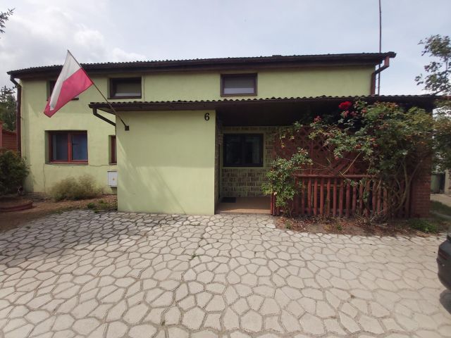 dom wolnostojący, 5 pokoi Kramsk, ul. marsz. Józefa Piłsudskiego. Zdjęcie 1