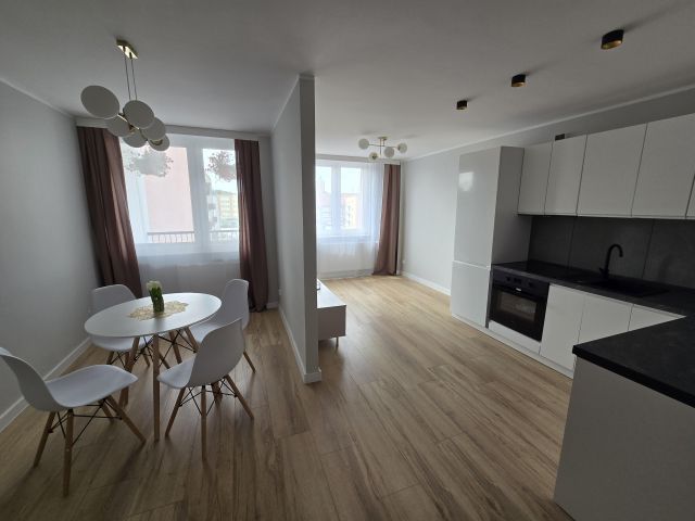 Mieszkanie 3-pokojowe Braniewo, ul. Konarskiego. Zdjęcie 1