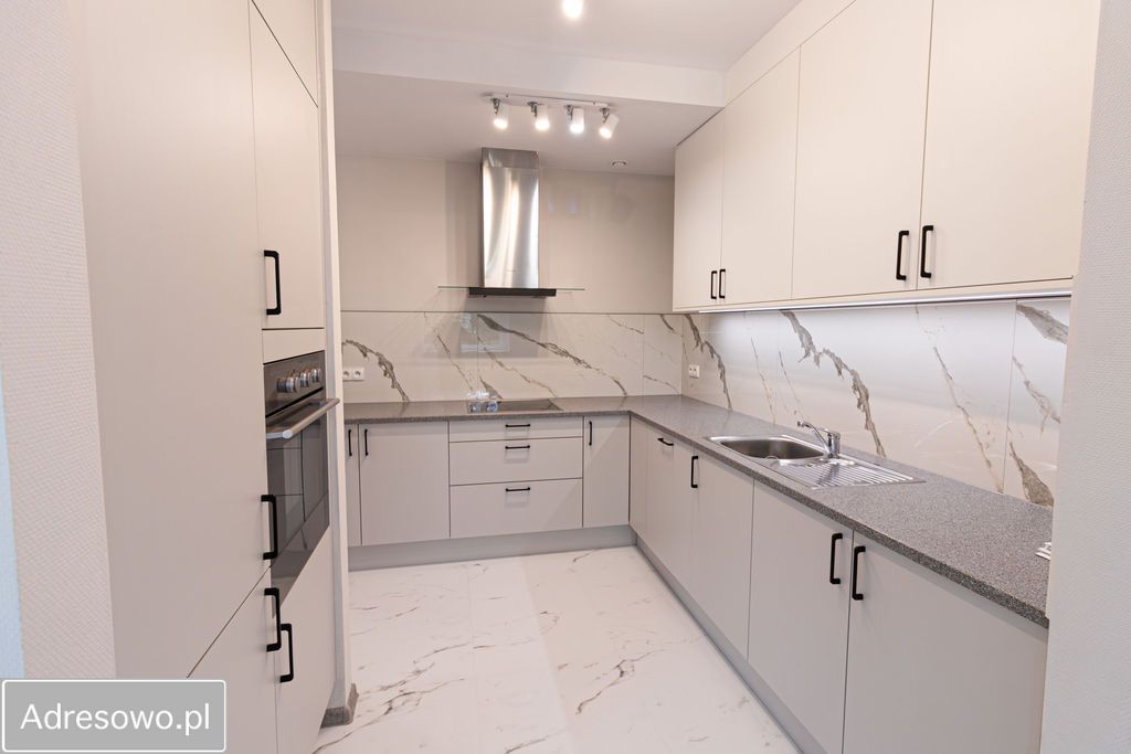 Mieszkanie 4-pokojowe Katowice Śródmieście, ul. Jesionowa. Zdjęcie 11