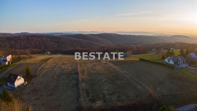 Działka budowlana Pleśna. Zdjęcie 1