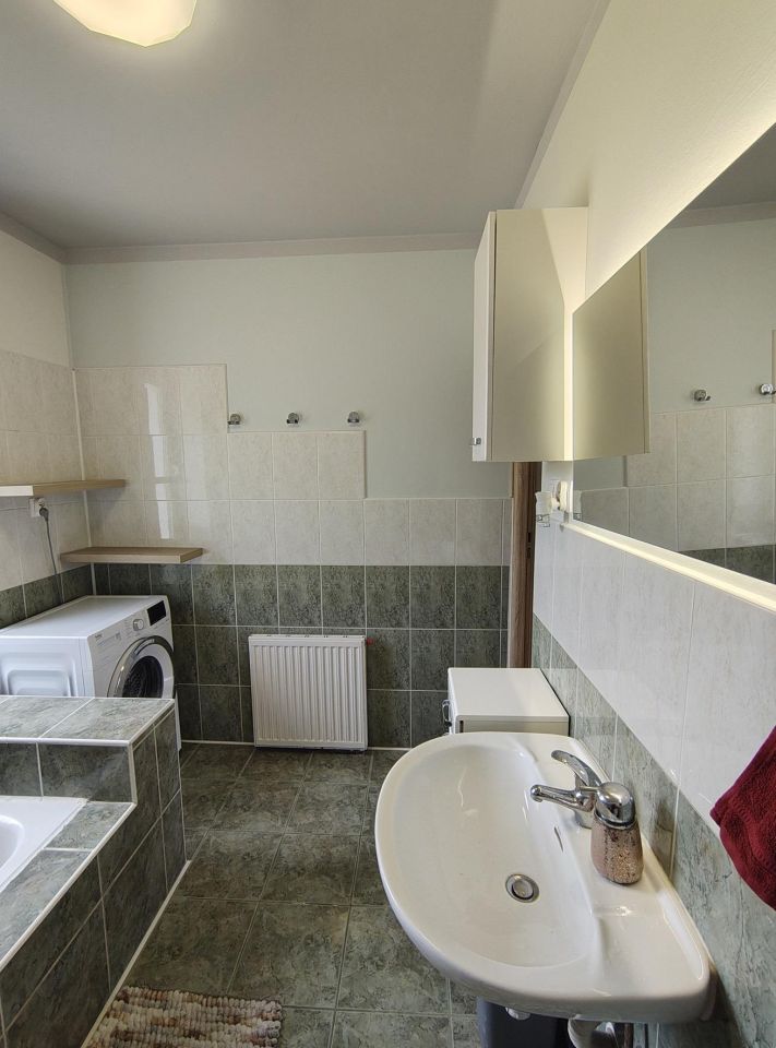 dom wolnostojący, 5 pokoi Świdnik Mały. Zdjęcie 9