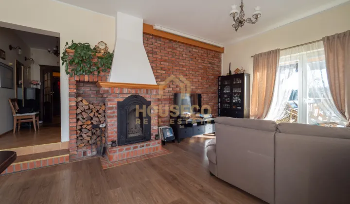 dom wolnostojący, 6 pokoi Rokitnica, ul. Kwiatowa