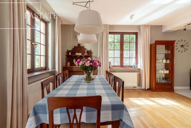 dom wolnostojący, 8 pokoi Warszawa Wawer, ul. Drwali. Zdjęcie 2