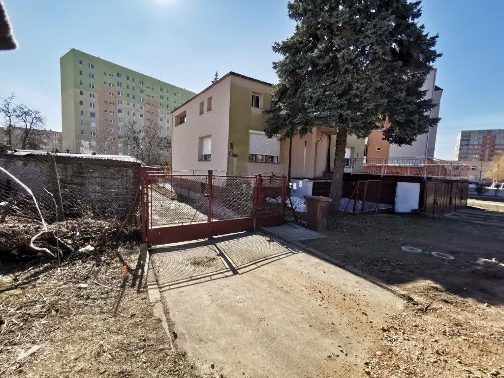 dom wolnostojący, 6 pokoi Łódź Retkinia. Zdjęcie 3