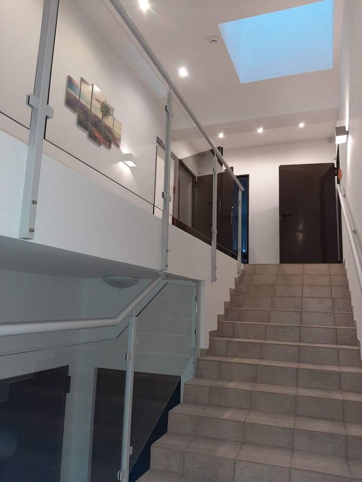 dom wolnostojący, 12 pokoi Stobno. Zdjęcie 9