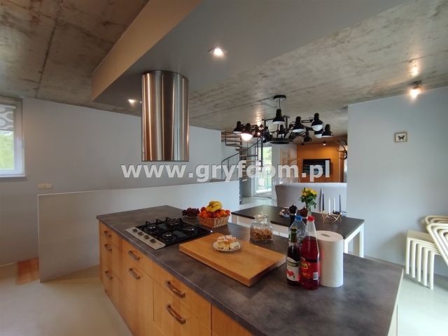 dom wolnostojący, 8 pokoi Pogorzelica. Zdjęcie 4