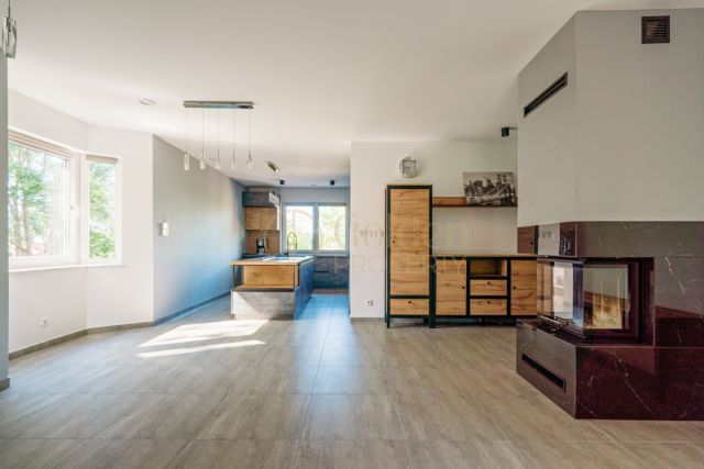 Lokal Jastrzębia Góra, ul. Kuracyjna. Zdjęcie 16