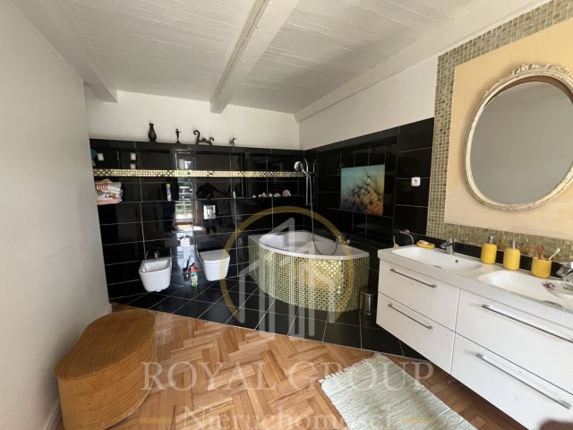 dom wolnostojący, 6 pokoi Dys. Zdjęcie 7