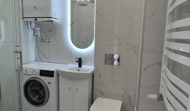 Mieszkanie 2-pokojowe Lewin Brzeski, rynek Rynek