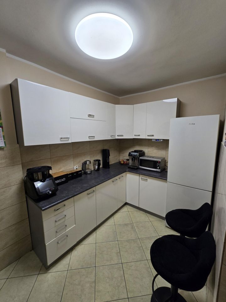 Mieszkanie 3-pokojowe Więcławice. Zdjęcie 4