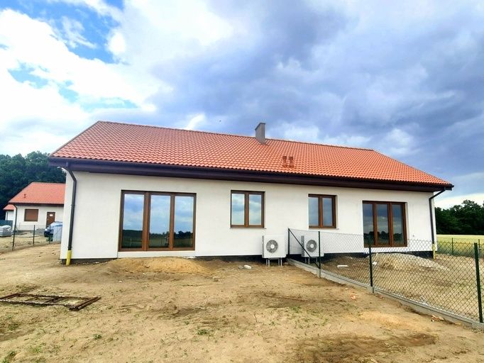 bliźniak, 3 pokoje Poniatowice Poniatowice. Zdjęcie 1
