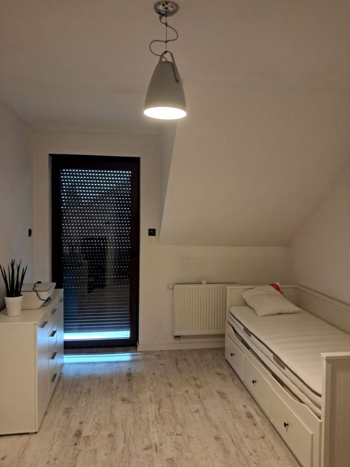 dom szeregowy, 4 pokoje Lubin Stary Lubin. Zdjęcie 2