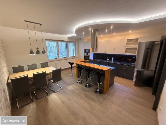 Mieszkanie 2-pokojowe Ostrowiec Świętokrzyski, ul. Mikołaja Kopernika. Zdjęcie 1