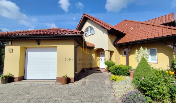 dom wolnostojący, 6 pokoi Smolec