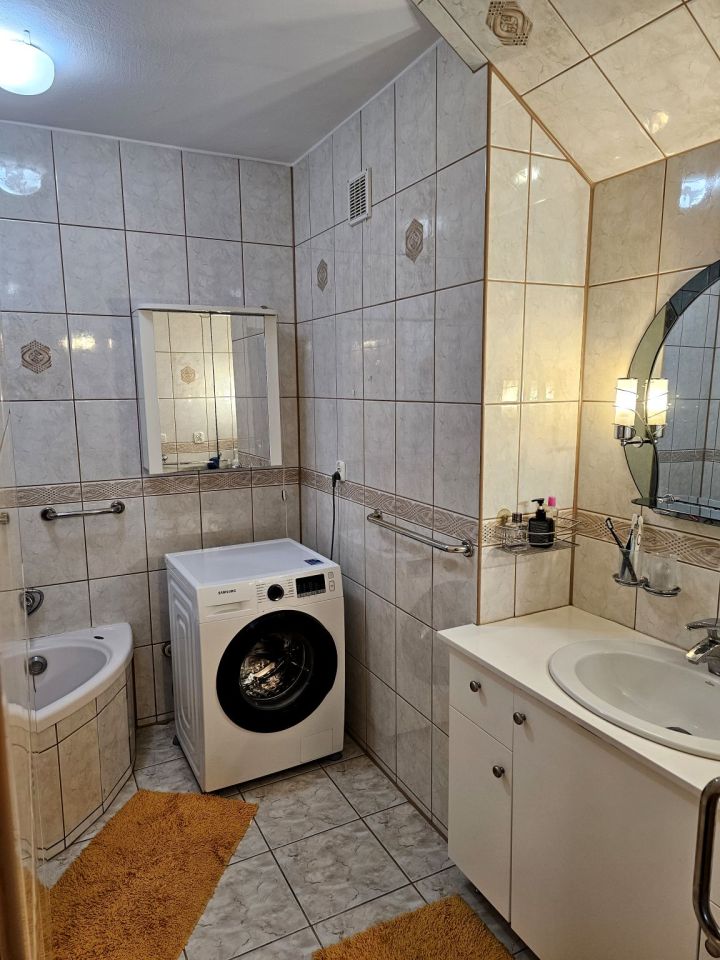 dom wolnostojący, 7 pokoi Rossosz. Zdjęcie 9