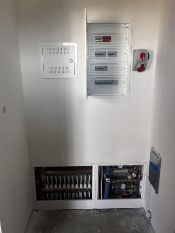 dom wolnostojący, 4 pokoje Ustrobna. Zdjęcie 12