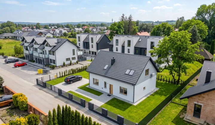 dom wolnostojący, 6 pokoi Tarnów, ul. Niska