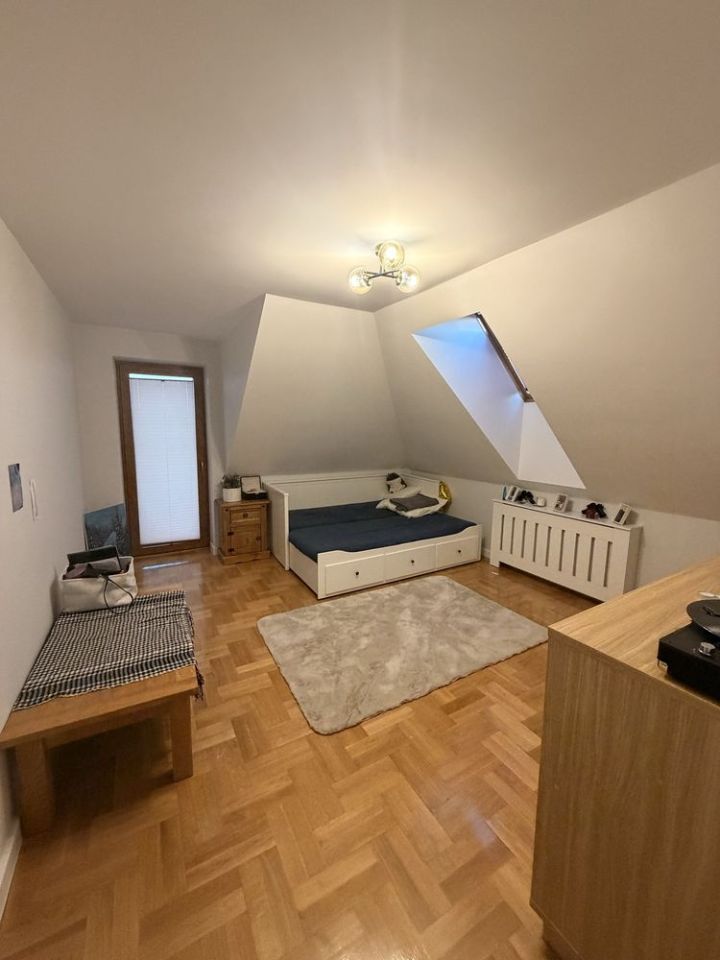 dom wolnostojący, 4 pokoje Zalesie. Zdjęcie 8