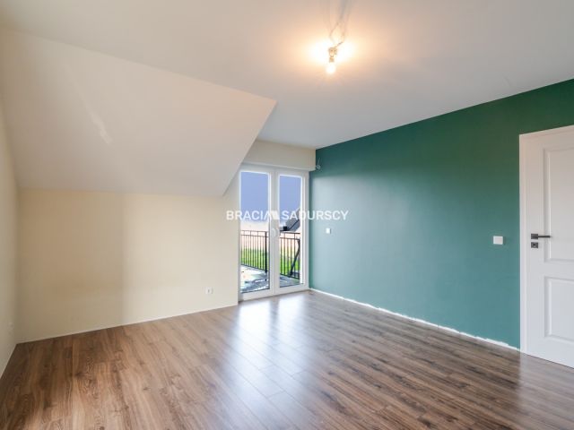 dom wolnostojący, 5 pokoi Krzyszkowice. Zdjęcie 16