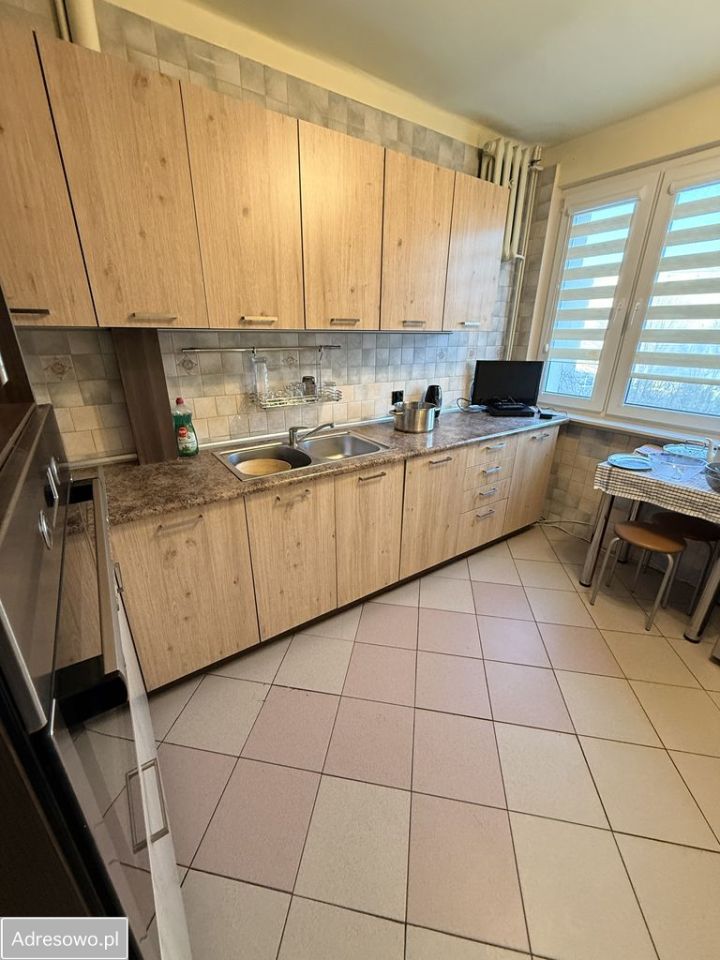 Mieszkanie 3-pokojowe Kielce, ul. Szkolna. Zdjęcie 2