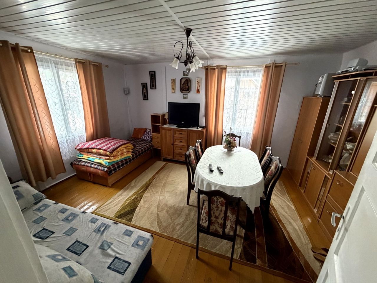 dom wolnostojący, 5 pokoi Złatna. Zdjęcie 13