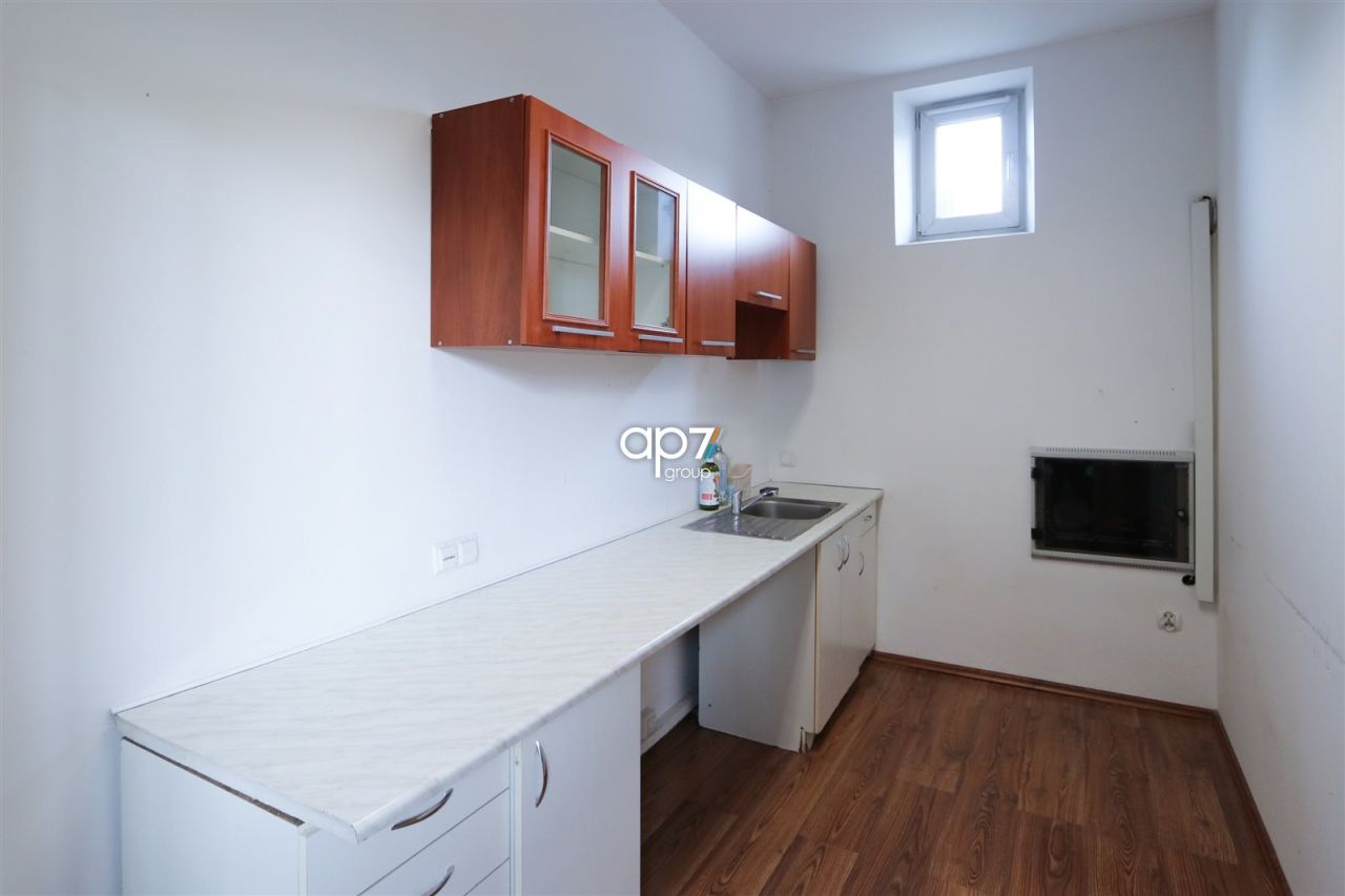 Lokal Kraków Nowa Huta, ul. Kocmyrzowska. Zdjęcie 5