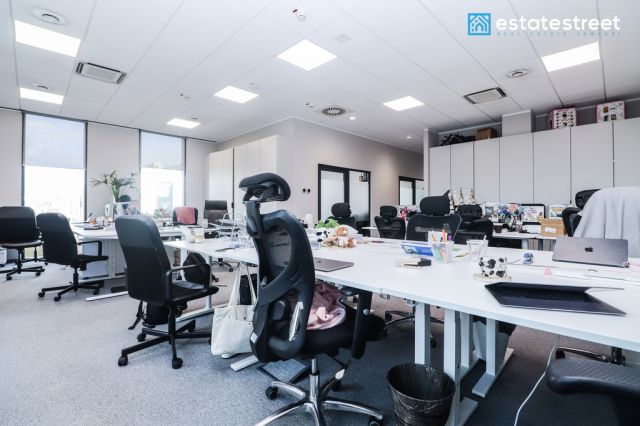 Biuro Kraków Łagiewniki-Borek Fałęcki, ul. Józefa Marcika. Zdjęcie 8