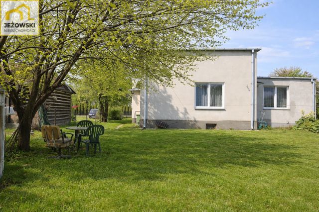 dom wolnostojący, 4 pokoje Milanów, ul. Wojska Polskiego. Zdjęcie 2