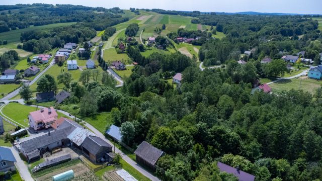 dom wolnostojący, 2 pokoje Harta. Zdjęcie 9