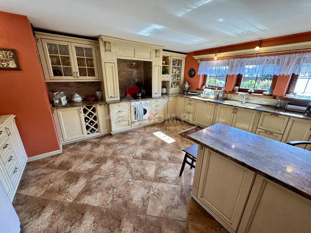 dom wolnostojący, 9 pokoi Starachowice. Zdjęcie 10