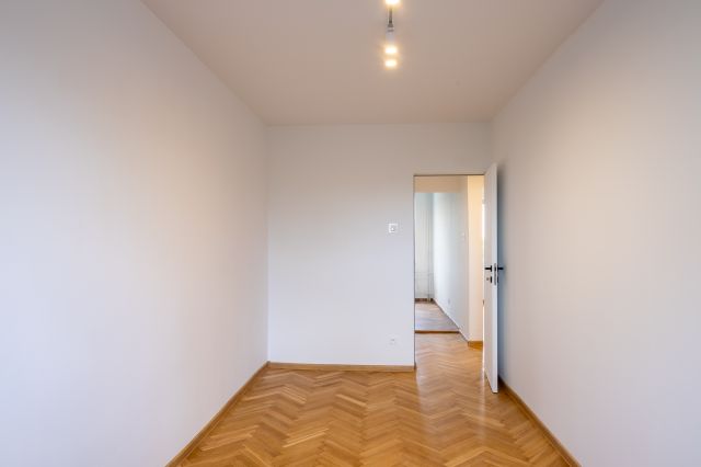 Mieszkanie 3-pokojowe Poznań Winogrady, os. Pod Lipami. Zdjęcie 9
