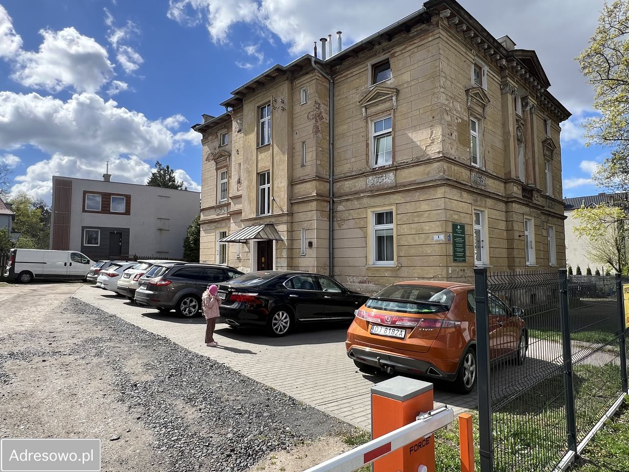 Mieszkanie 3-pokojowe Jelenia Góra Centrum, ul. Cypriana Kamila Norwida. Zdjęcie 1