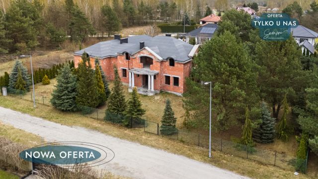 dom wolnostojący, 7 pokoi Zduńska Wola, ul. Bukowa. Zdjęcie 1