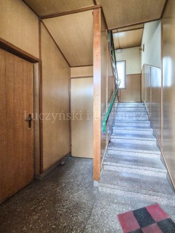 dom wolnostojący, 6 pokoi Piaseczno Centrum. Zdjęcie 3