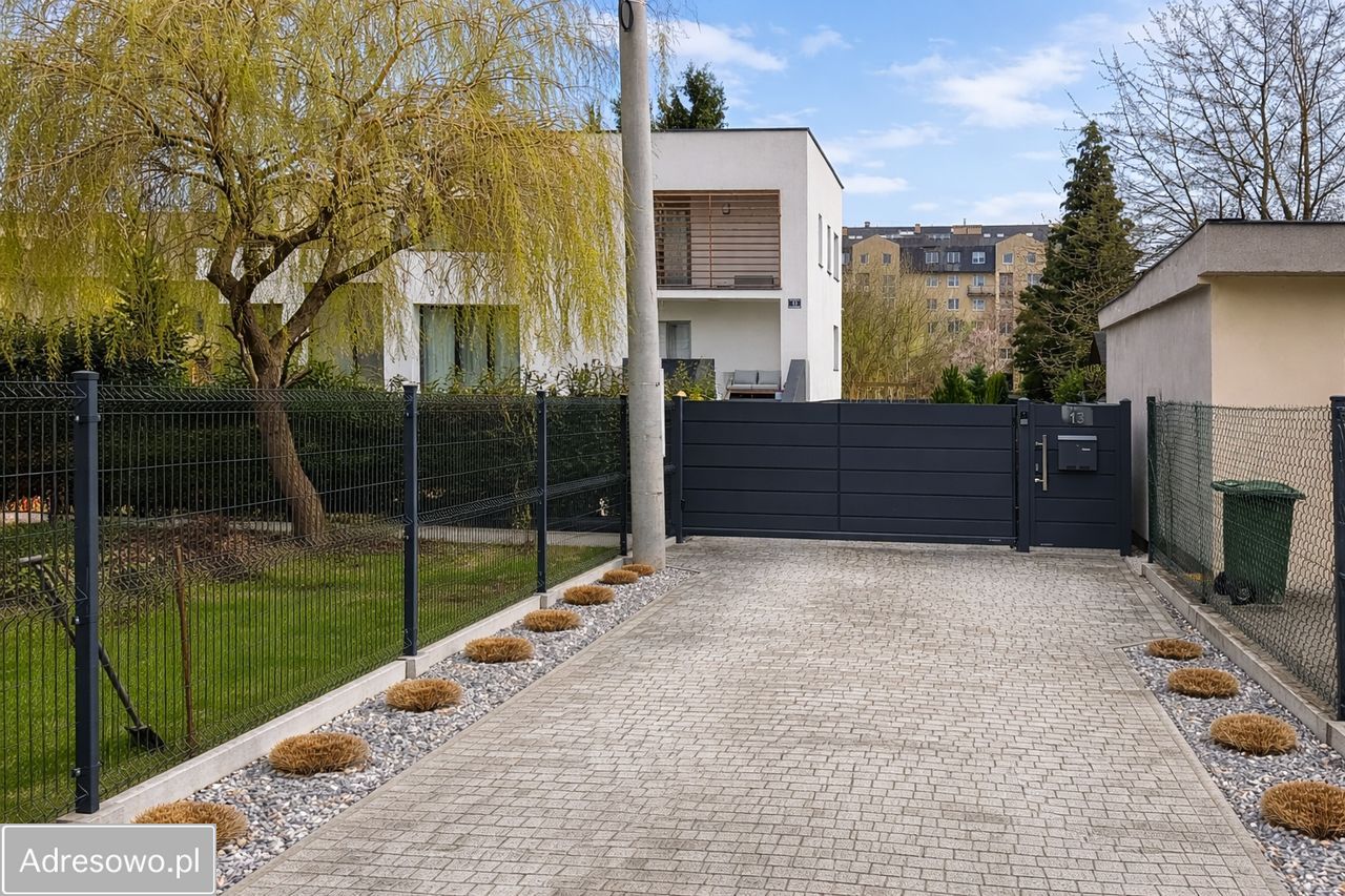 dom wolnostojący, 7 pokoi Kraków Podgórze, ul. Motyla. Zdjęcie 9