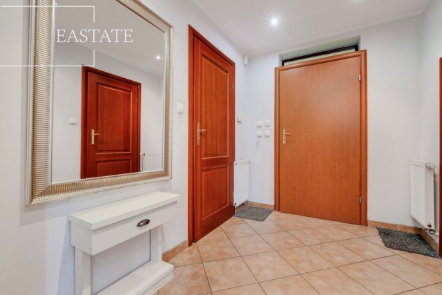 dom wolnostojący, 4 pokoje Chwaszczyno, ul. Kawelska. Zdjęcie 7