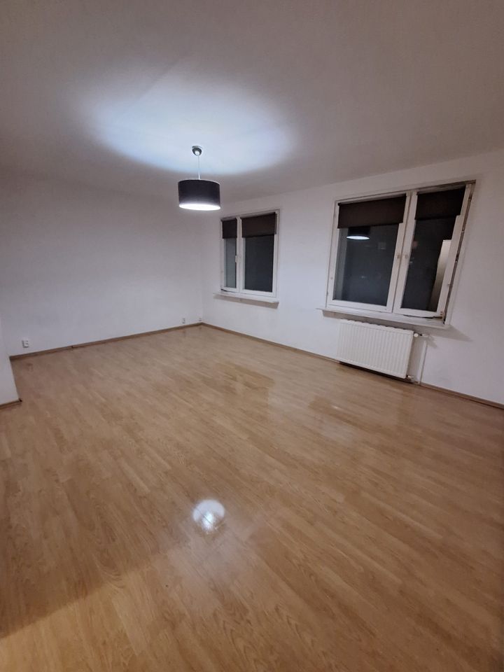 Mieszkanie 2-pokojowe Jelenia Góra Zabobrze, ul. Jana Kiepury. Zdjęcie 1