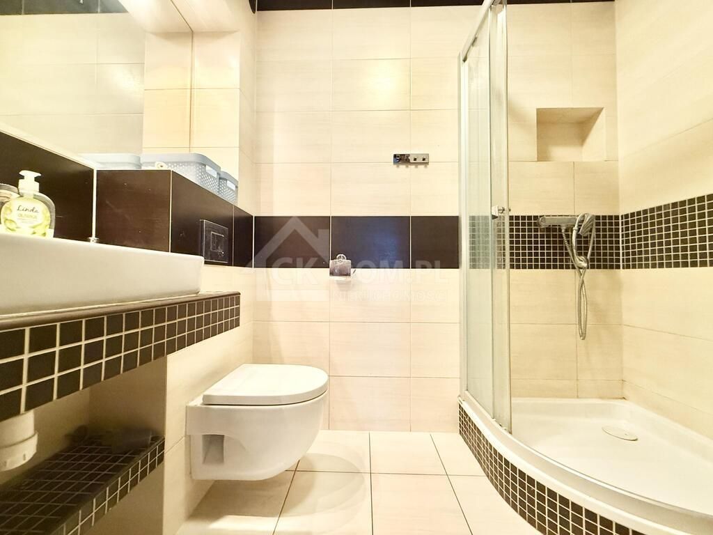 dom wolnostojący, 8 pokoi Kielce Barwinek. Zdjęcie 17