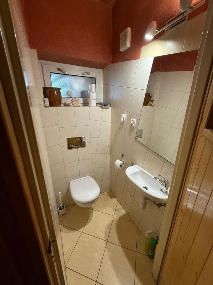 dom wolnostojący, 5 pokoi Zduńska Wola. Zdjęcie 3