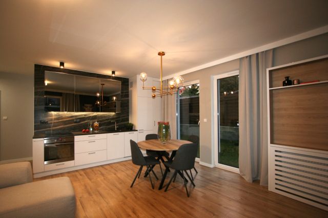 Mieszkanie 3-pokojowe Nowy Dwór Mazowiecki Centrum, ul. Modlińska. Zdjęcie 1