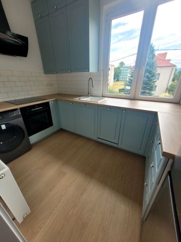 Mieszkanie 2-pokojowe Jelenia Góra Cieplice Śląskie-Zdrój, ul. Bohaterów Września 1939 r.. Zdjęcie 1