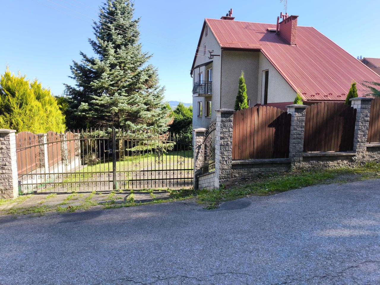 dom wolnostojący, 5 pokoi Nowy Sącz Chełmiec. Zdjęcie 2